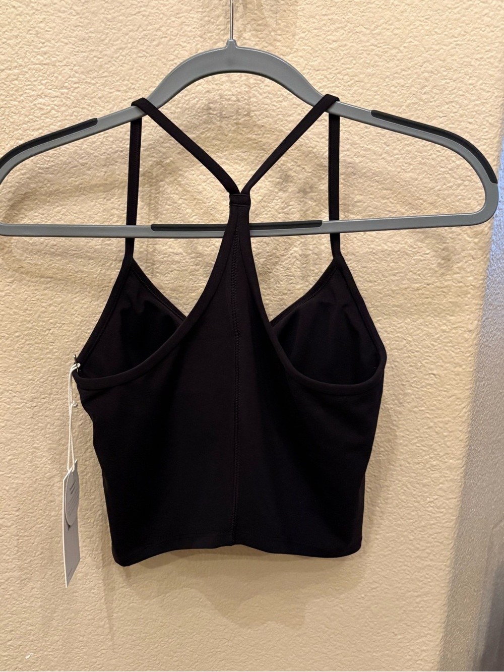 NWT~VUORI Women Black Padded AllTheFeels Cropped Tank 2.0 Size Small - Picture 2 of 7